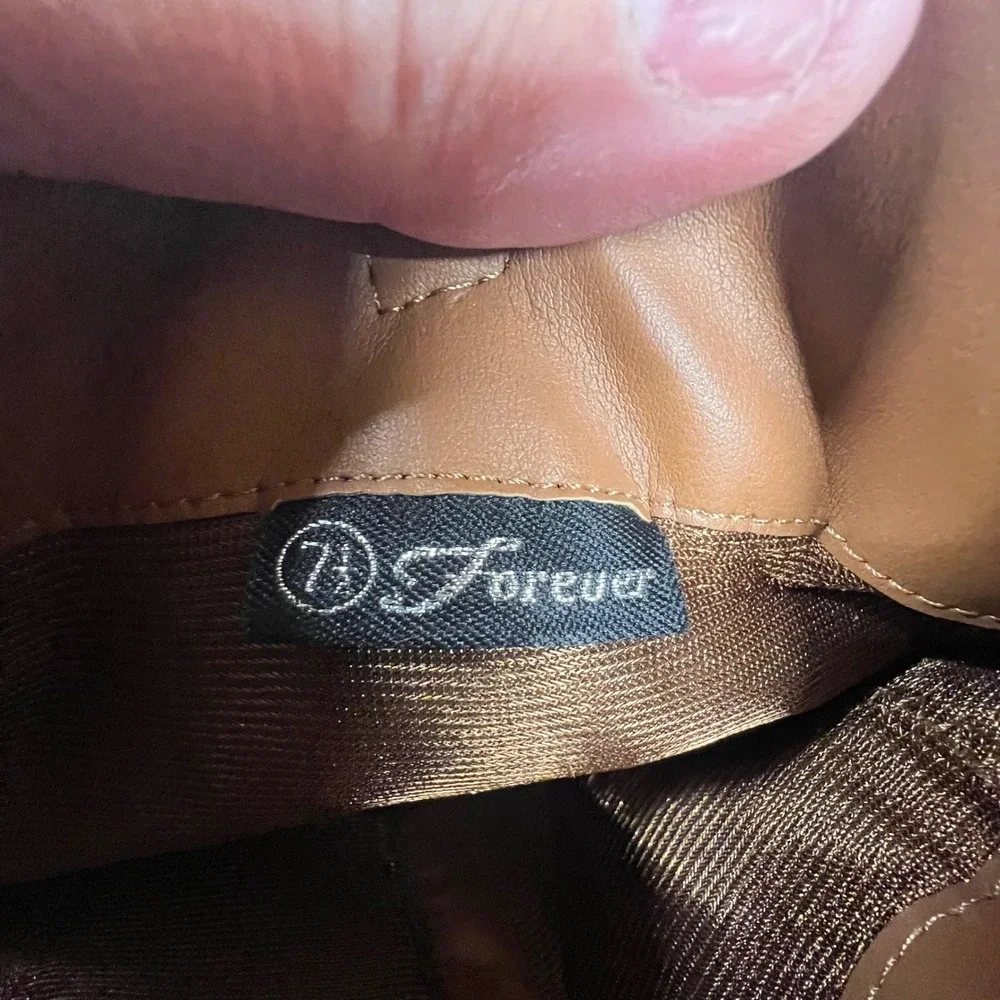 NWOT Forever 21‎  Size 7 Brown Quilted Faux Leather Knee High Riding Boots